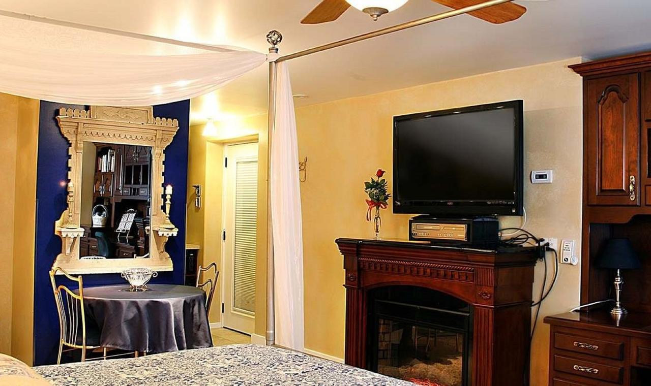 Prairieside Suites Luxury Bed & Breakfast Грандвилл Экстерьер фото